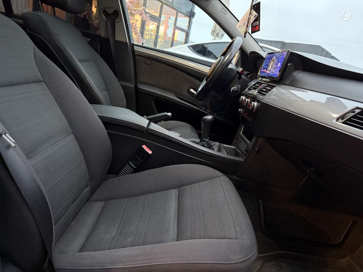 BMW 523 2007 — photo 16