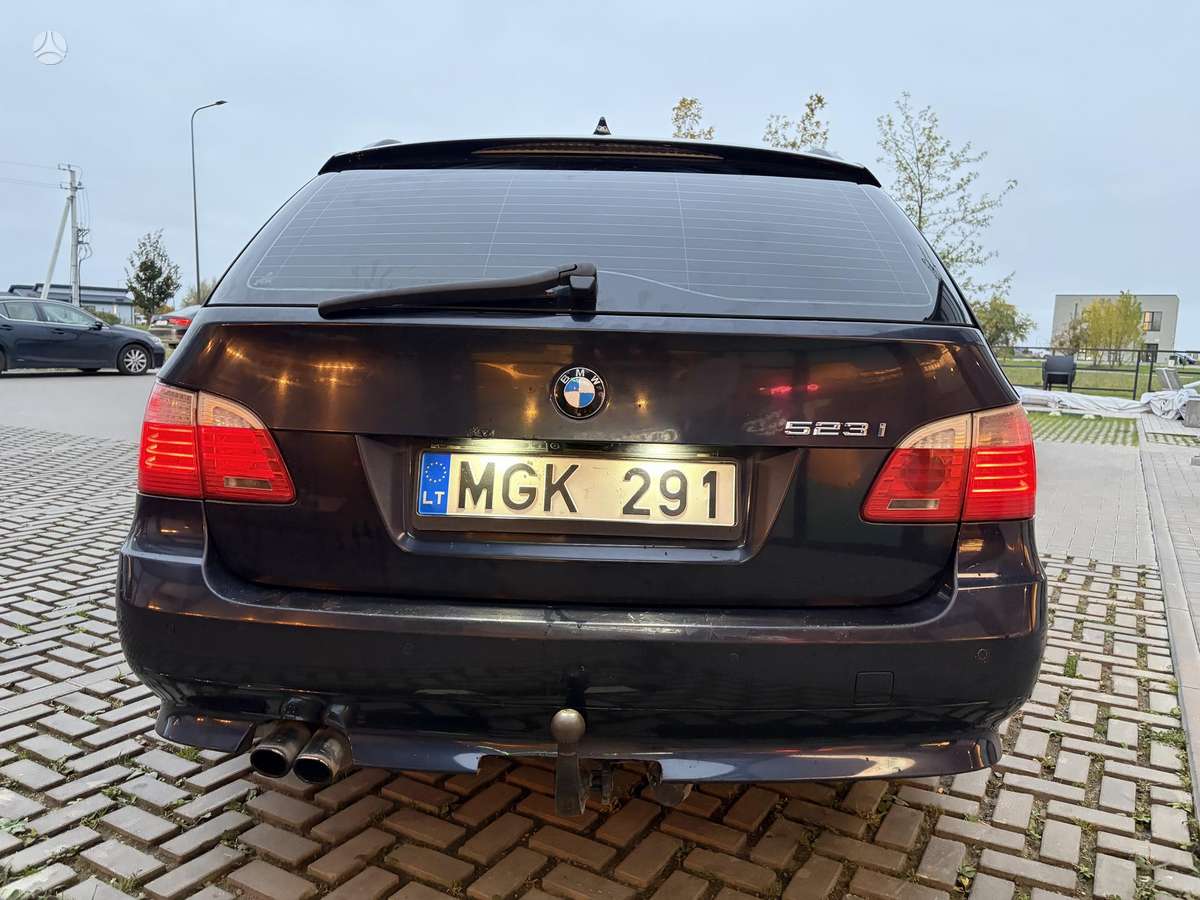 BMW 523 2007 — photo 7