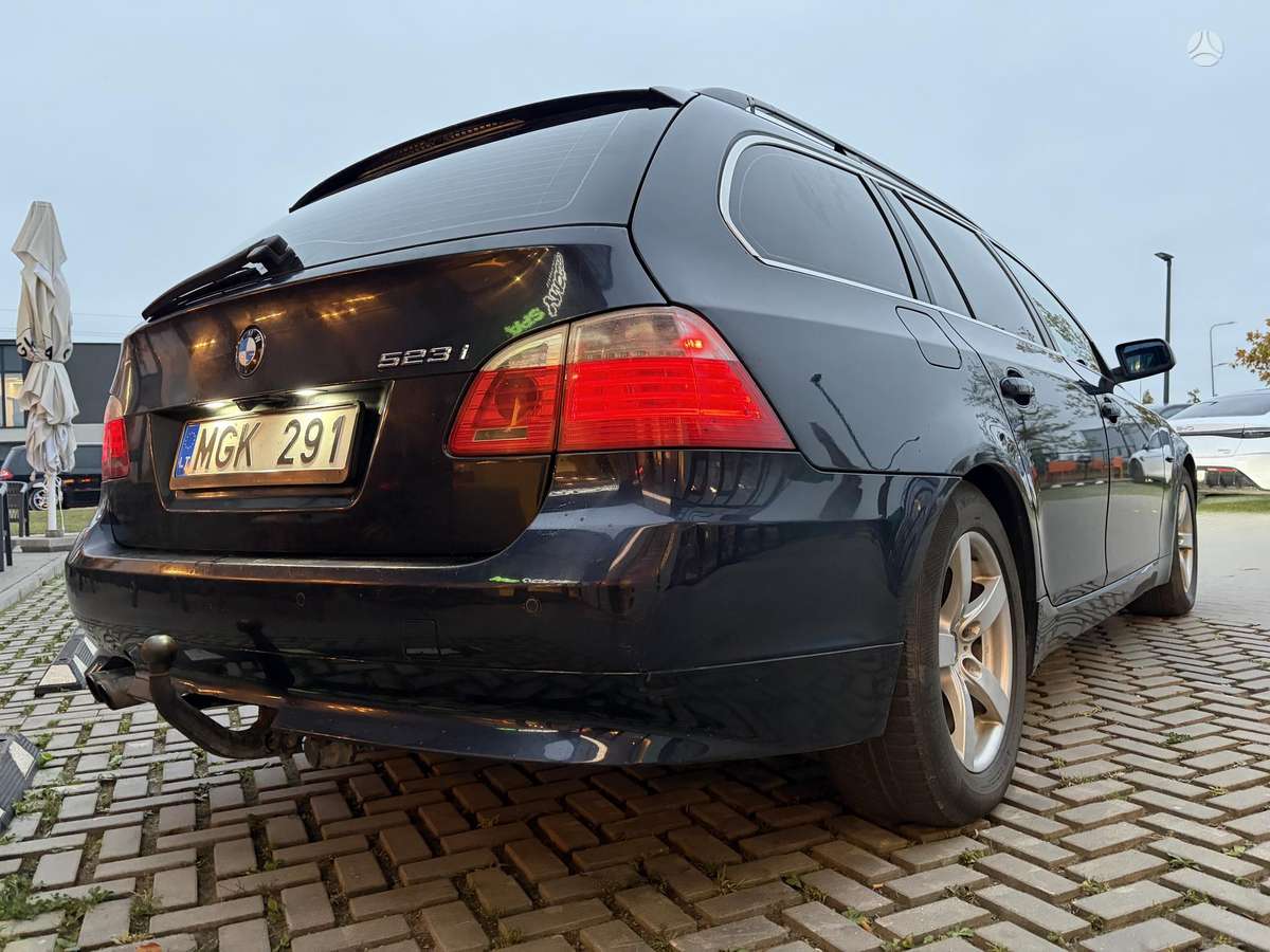 BMW 523 2007 — photo 8