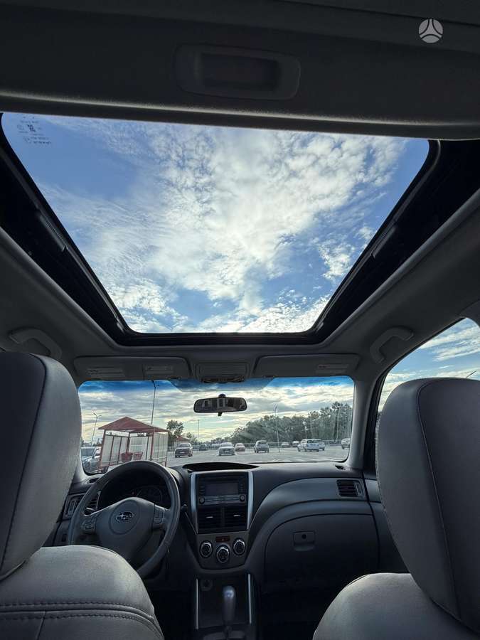Subaru Forester 2010 — photo 10