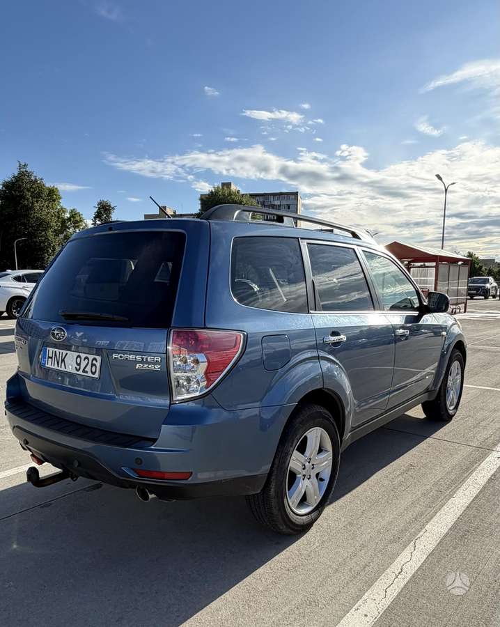 Subaru Forester 2010 — photo 5