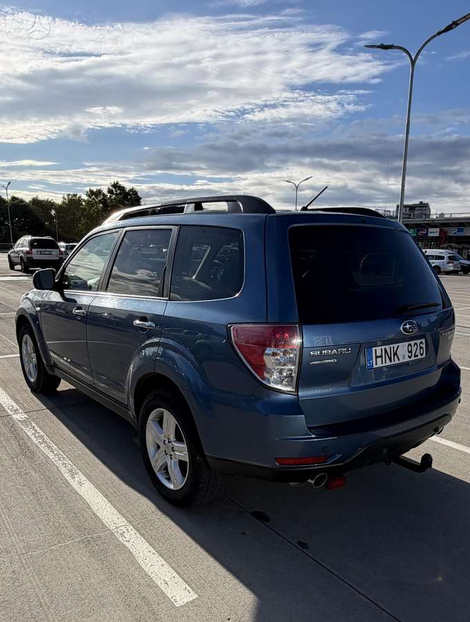 Subaru Forester 2010 — photo 6