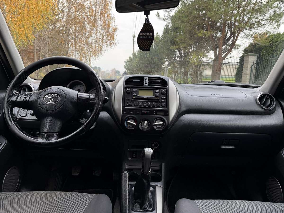 Toyota RAV4 2006 — photo 17