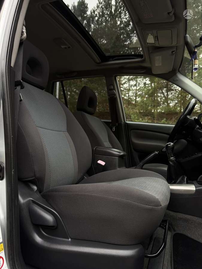 Toyota RAV4 2006 — photo 20