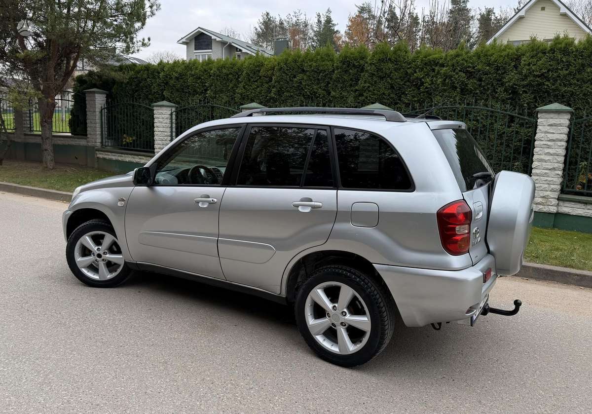Toyota RAV4 2006 — photo 7