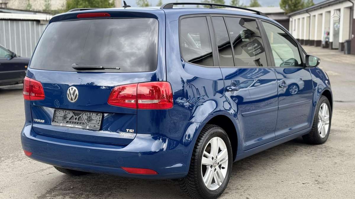 Volkswagen Touran 2012 — photo 8