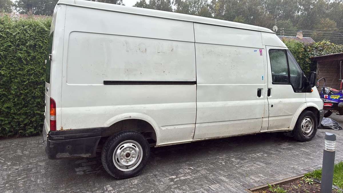 Ford Transit 2005 — салон
