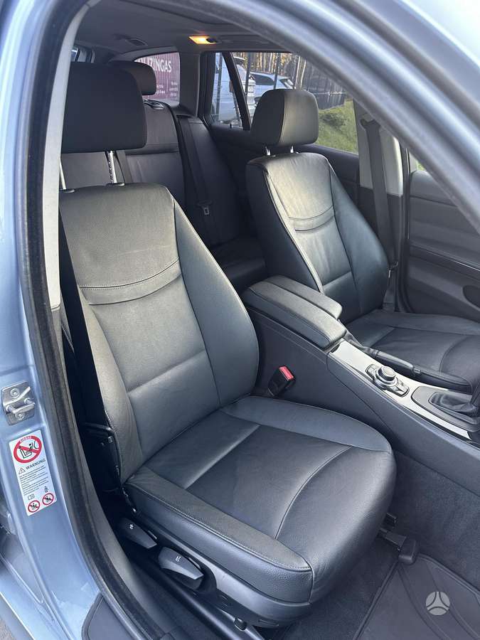 BMW 320 2009 — photo 9