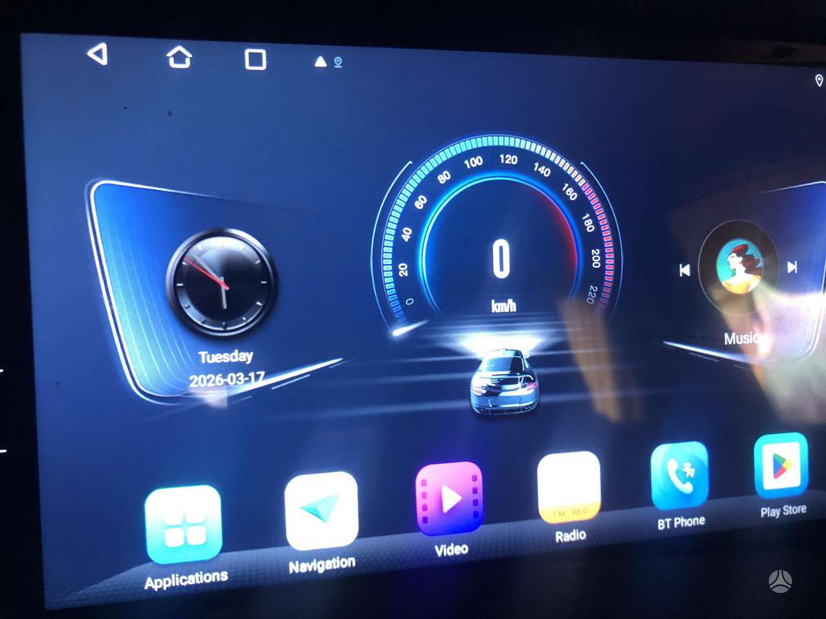 Ford Kuga 2014 — photo 9