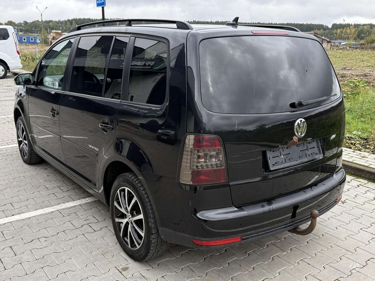 Volkswagen Touran 2008 — engine 1896 cm³, 105 HP (77kW)