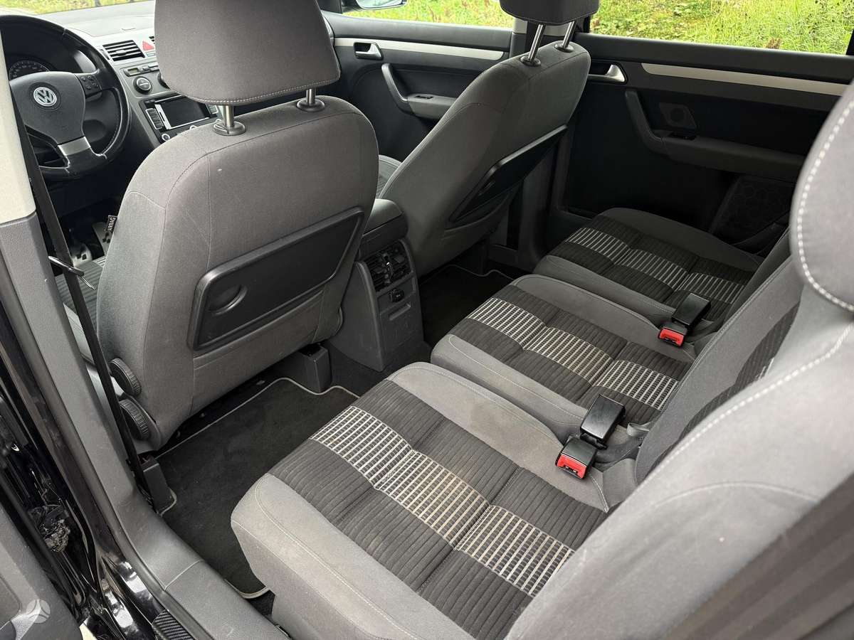 Volkswagen Touran 2008 — photo 9