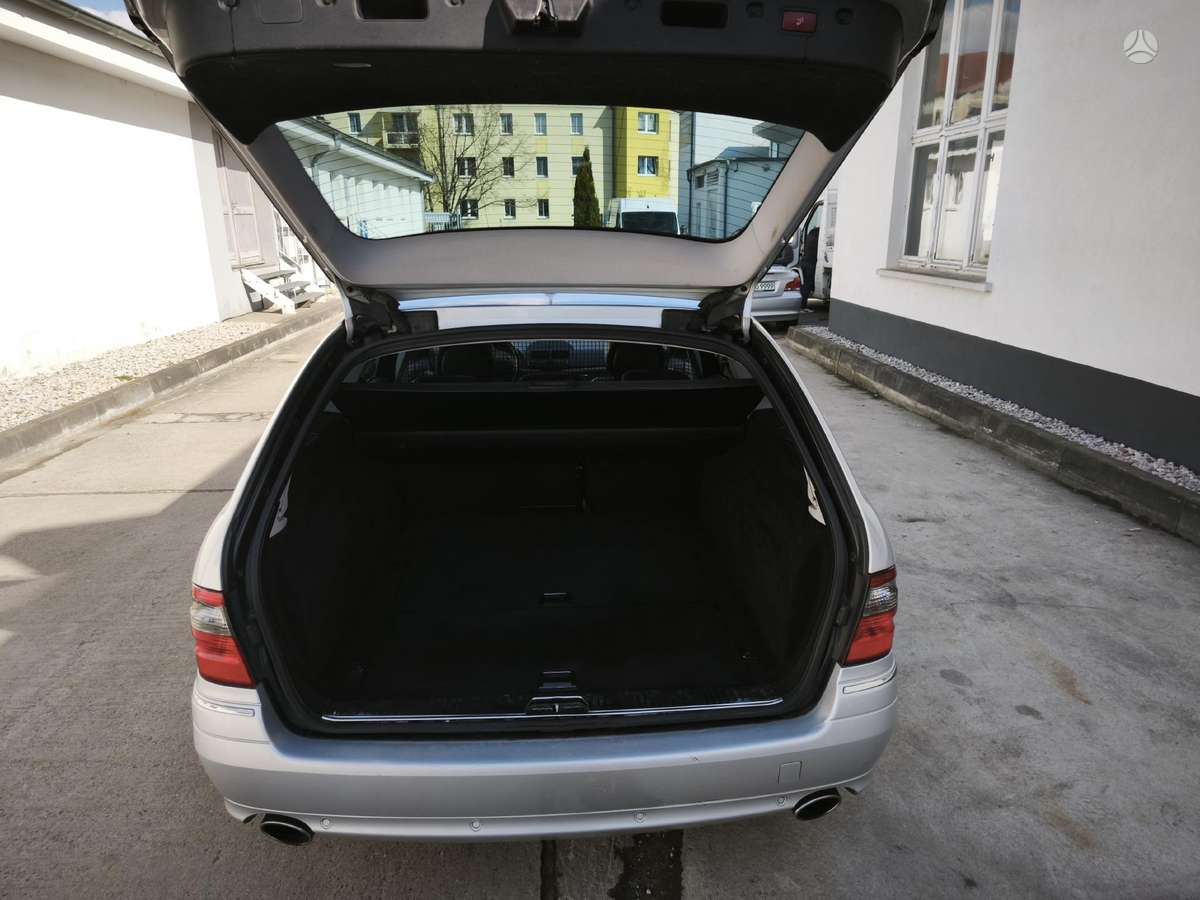 Mercedes-Benz E280 2009 — photo 10