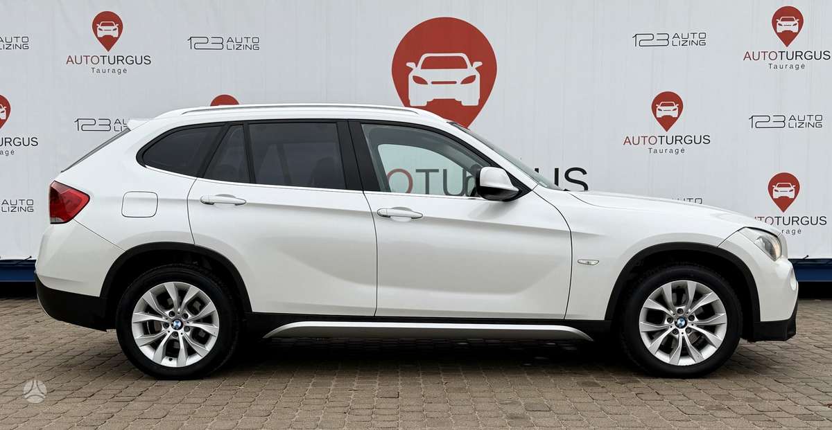 BMW X1 2012 — photo 12