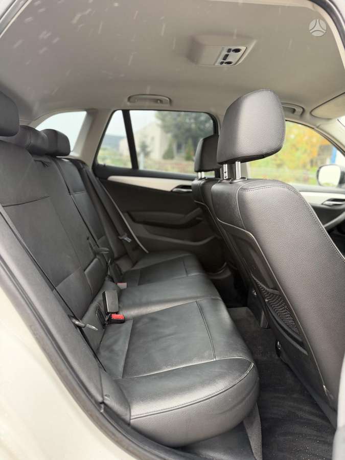 BMW X1 2012 — photo 33