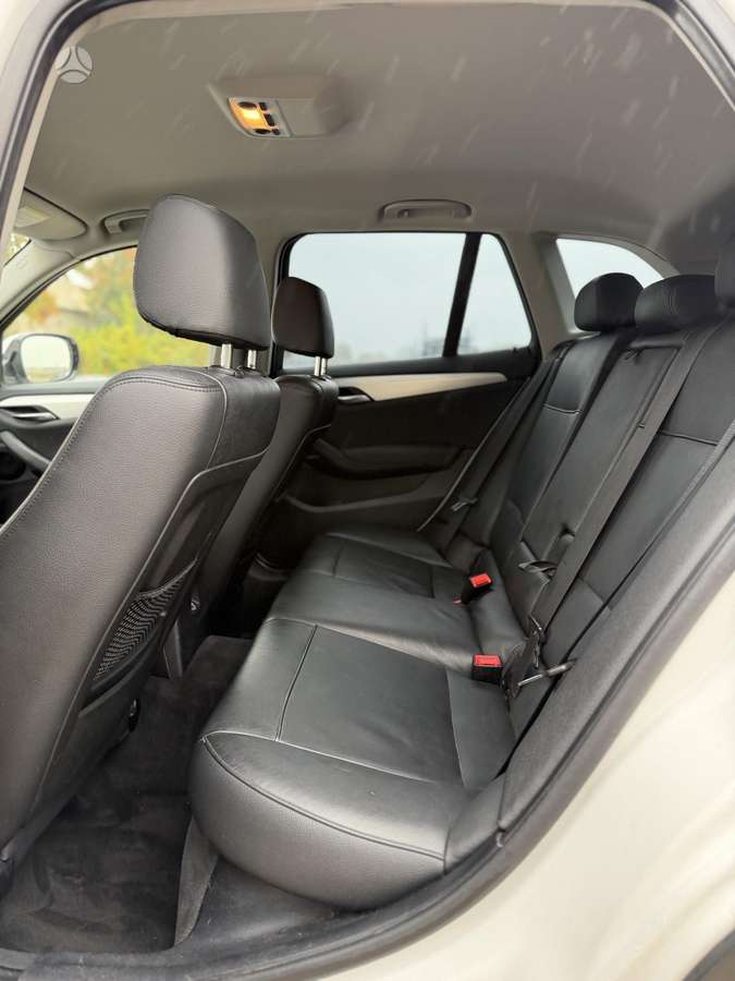 BMW X1 2012 — photo 34