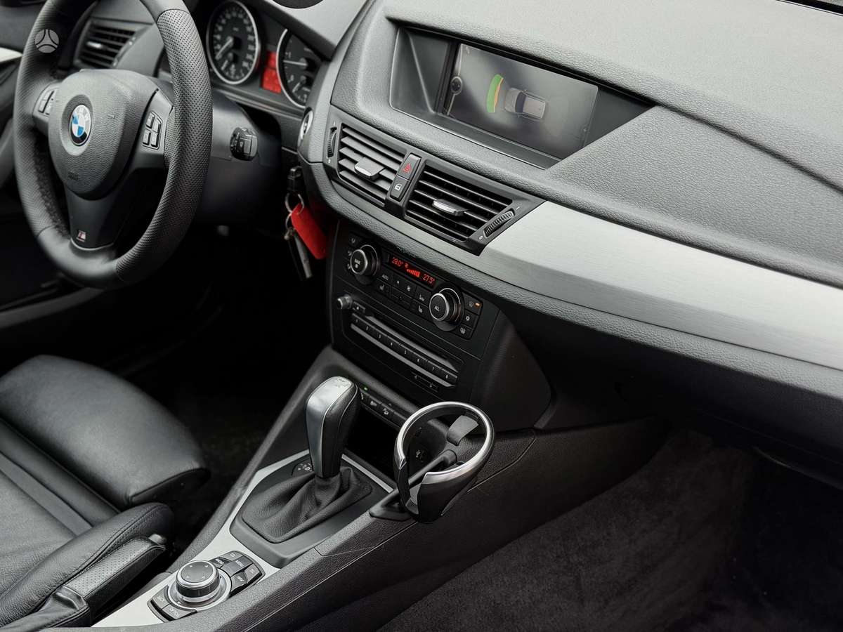 BMW X1 2012 — photo 37