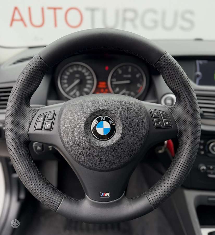 BMW X1 2012 — photo 42