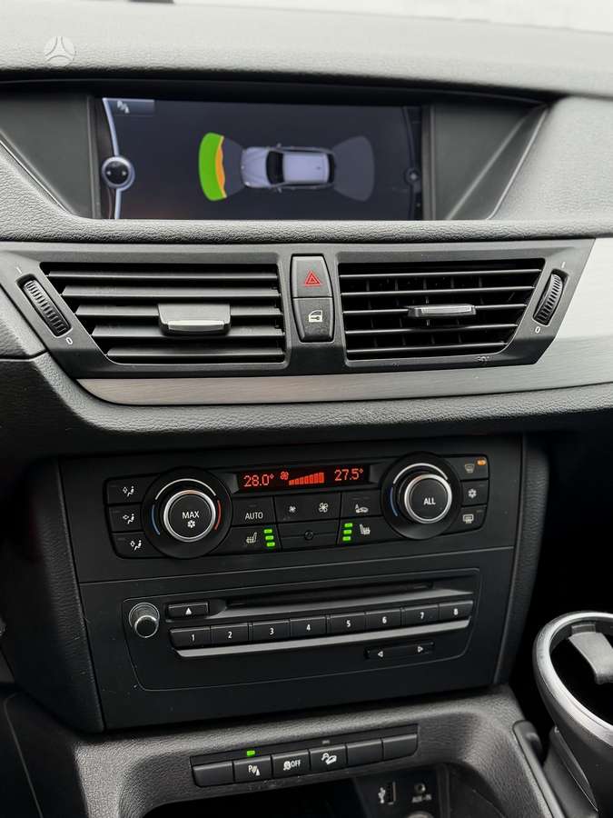 BMW X1 2012 — photo 44