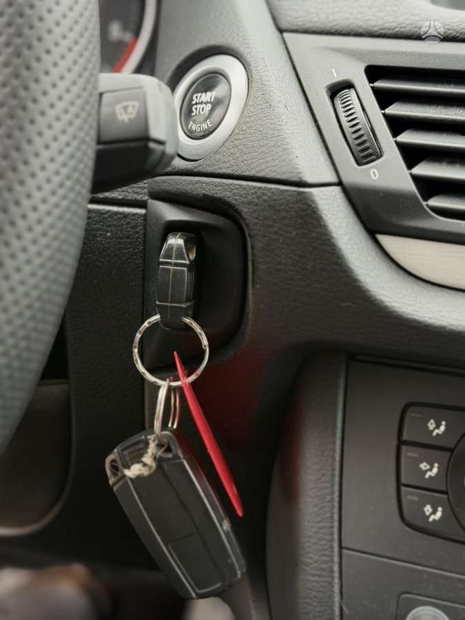 BMW X1 2012 — photo 46