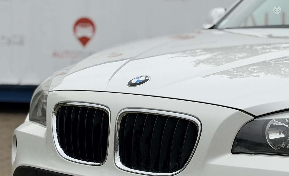 BMW X1 2012 — photo 7