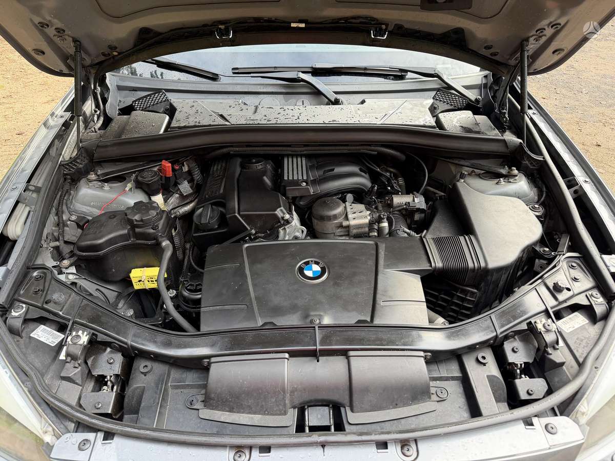 BMW X1 2011 — фото 20