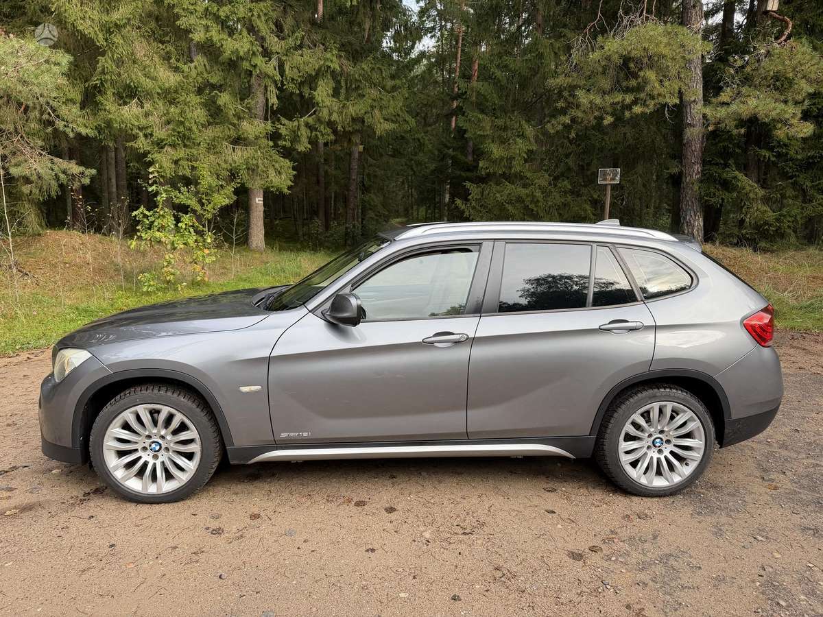 BMW X1 2011 — фото 8