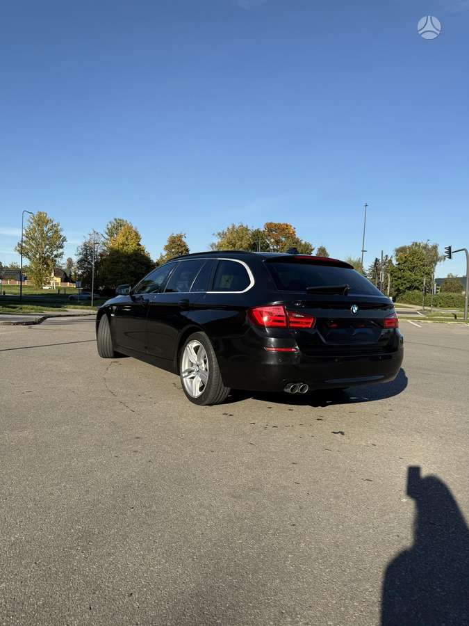 BMW 520 2010 — engine 1995 cm³, 184 HP (135kW)