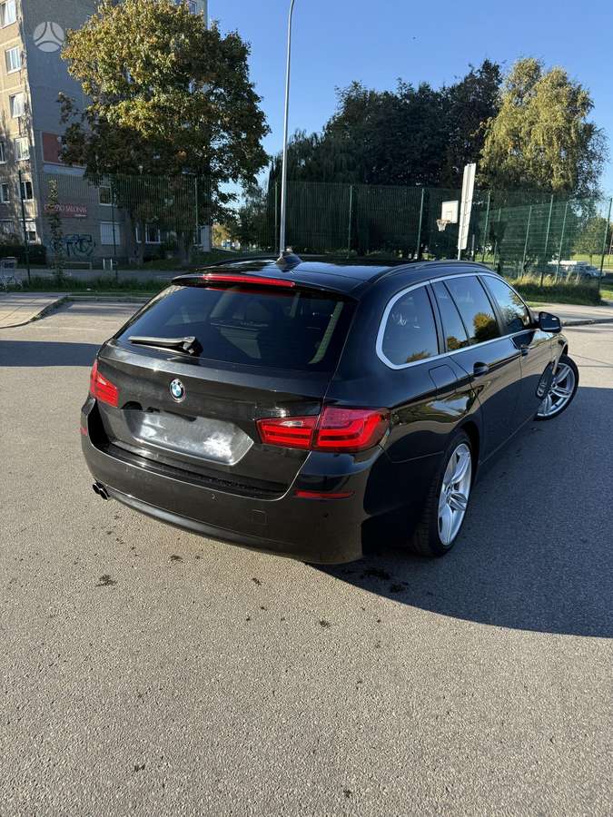 BMW 520 2010 — photo 6