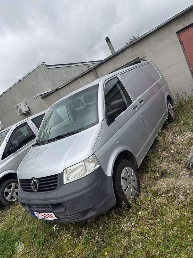 Volkswagen Transporter 2008 — rear view