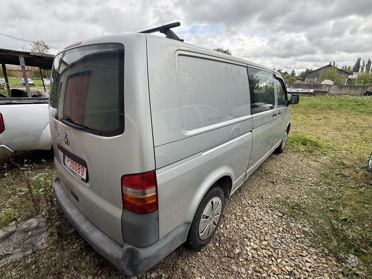 Volkswagen Transporter 2008 — engine 2500 cm³, 131 HP (96kW)