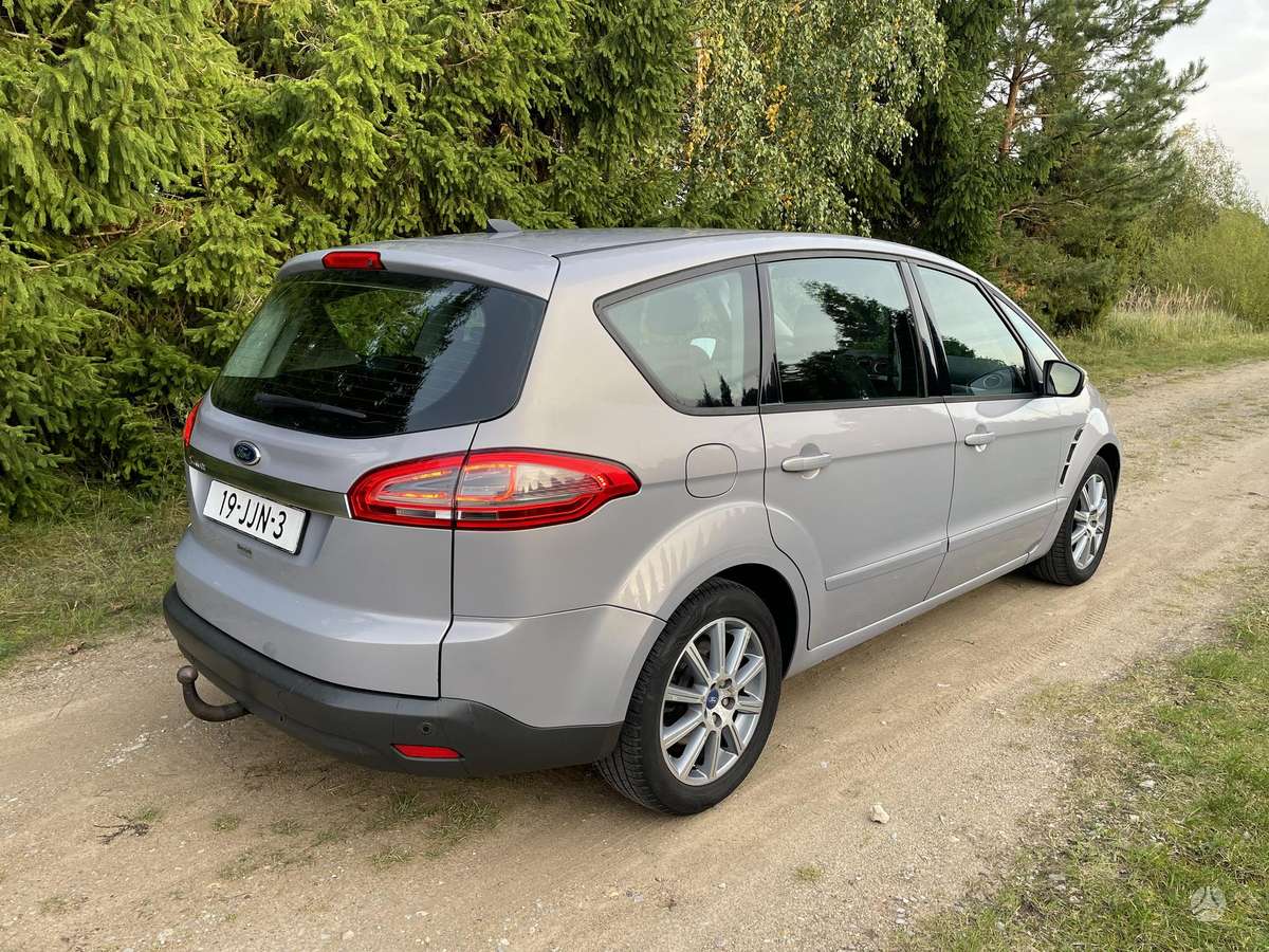 Ford S-MAX 2012 — photo 11