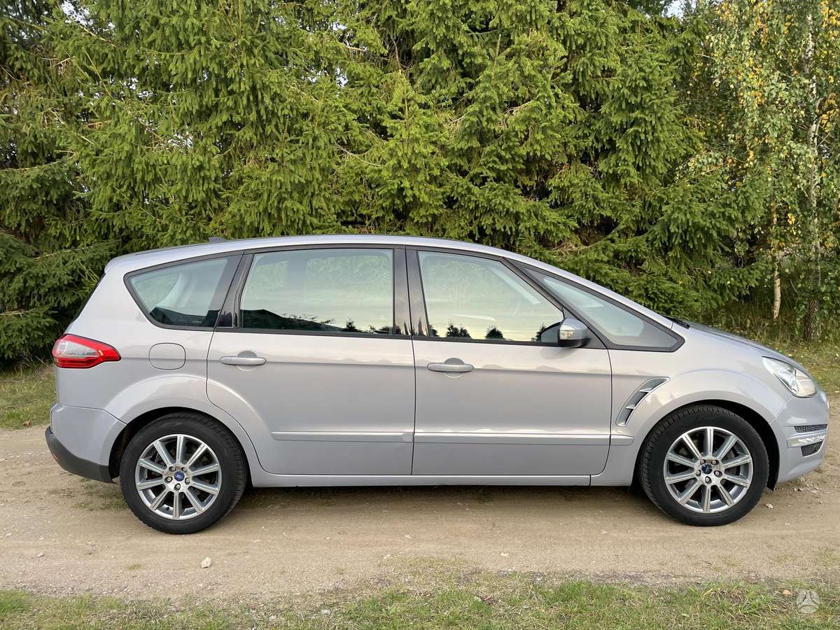Ford S-MAX 2012 — photo 9