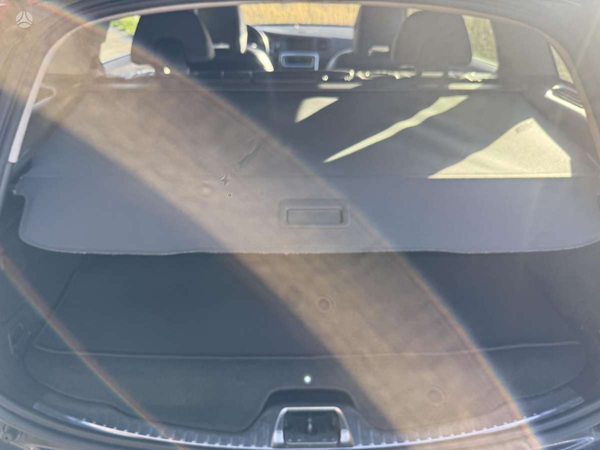 Volvo V60 2013 — photo 10