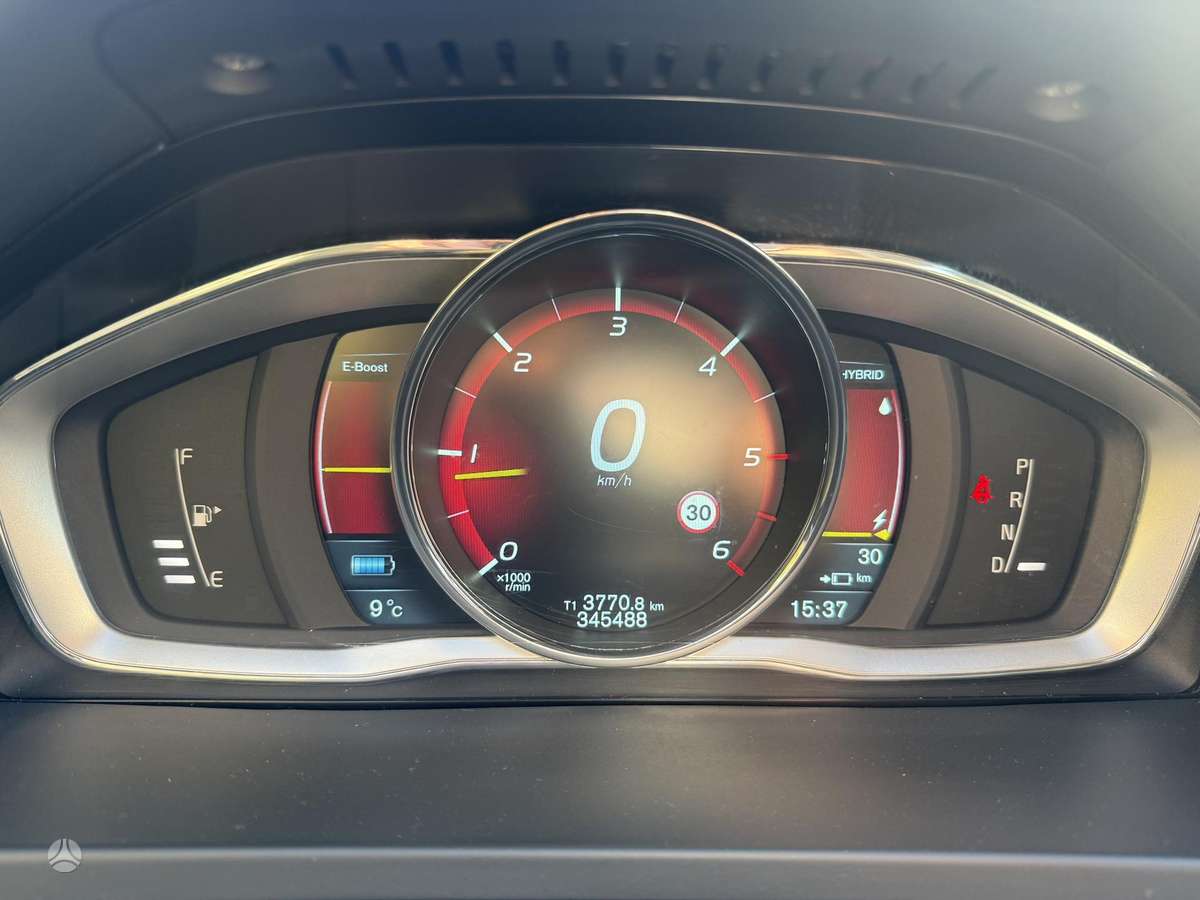 Volvo V60 2013 — photo 7