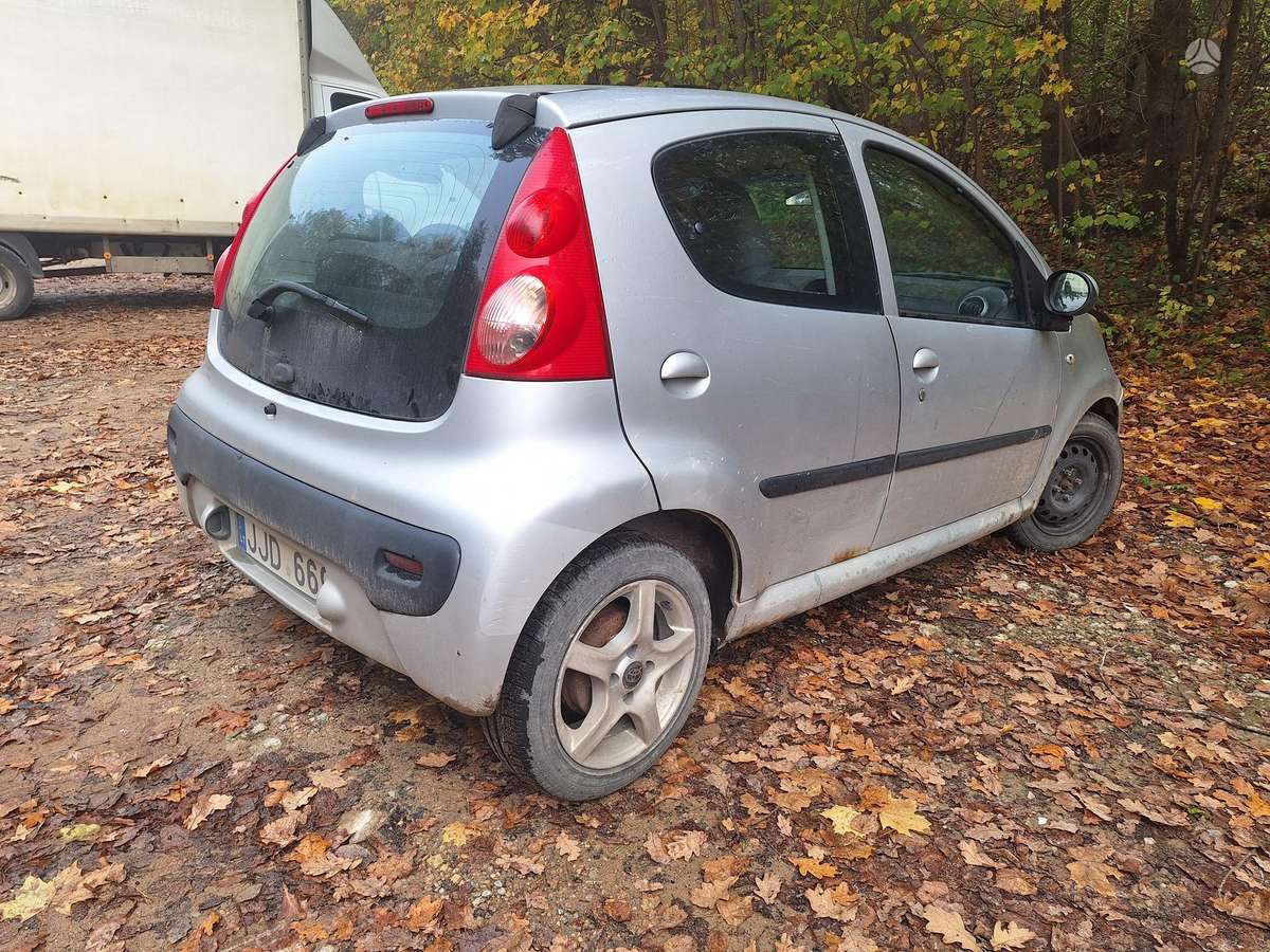 Peugeot 107 2006 — engine 998 cm³, 68 HP (50kW)
