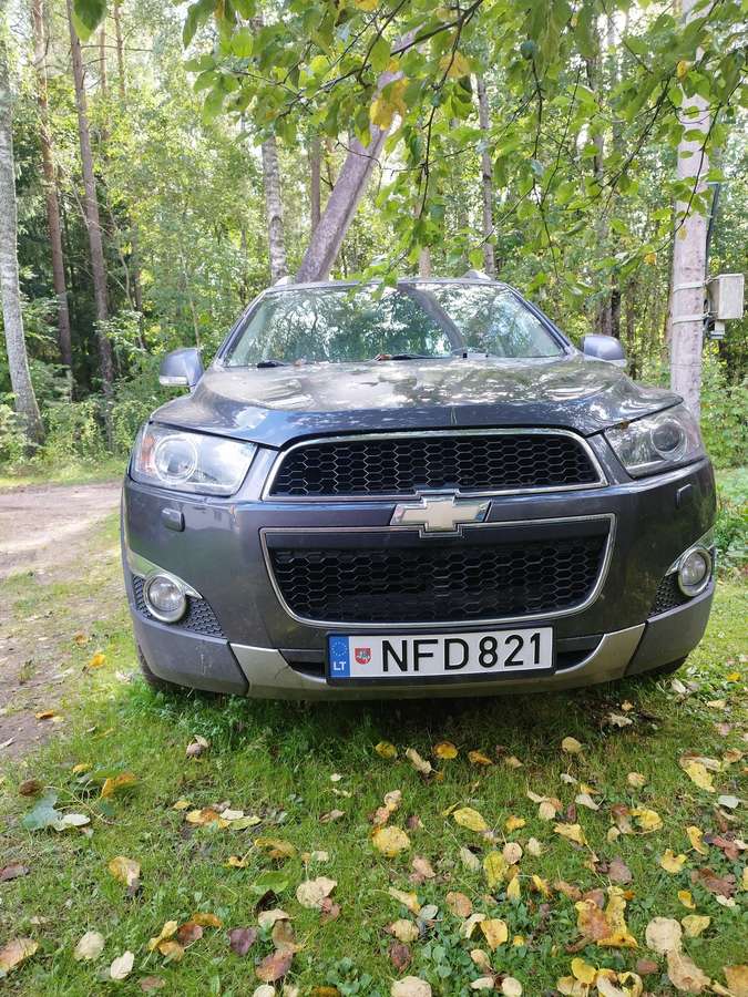 Chevrolet Captiva 2012 — rear view