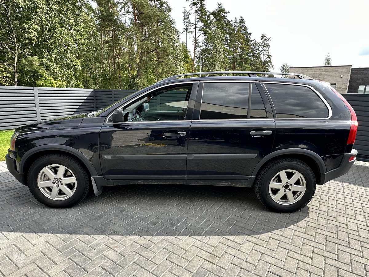 Volvo XC90 2005 — interior