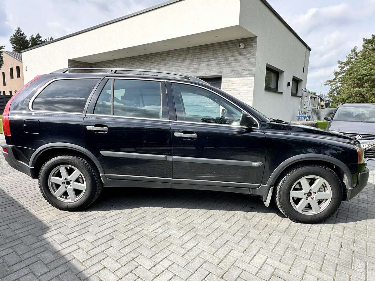 Volvo XC90 2005 — engine 2401 cm³, 163 HP (120kW)