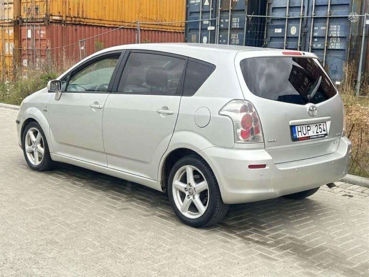 Toyota Corolla 2006 — салон