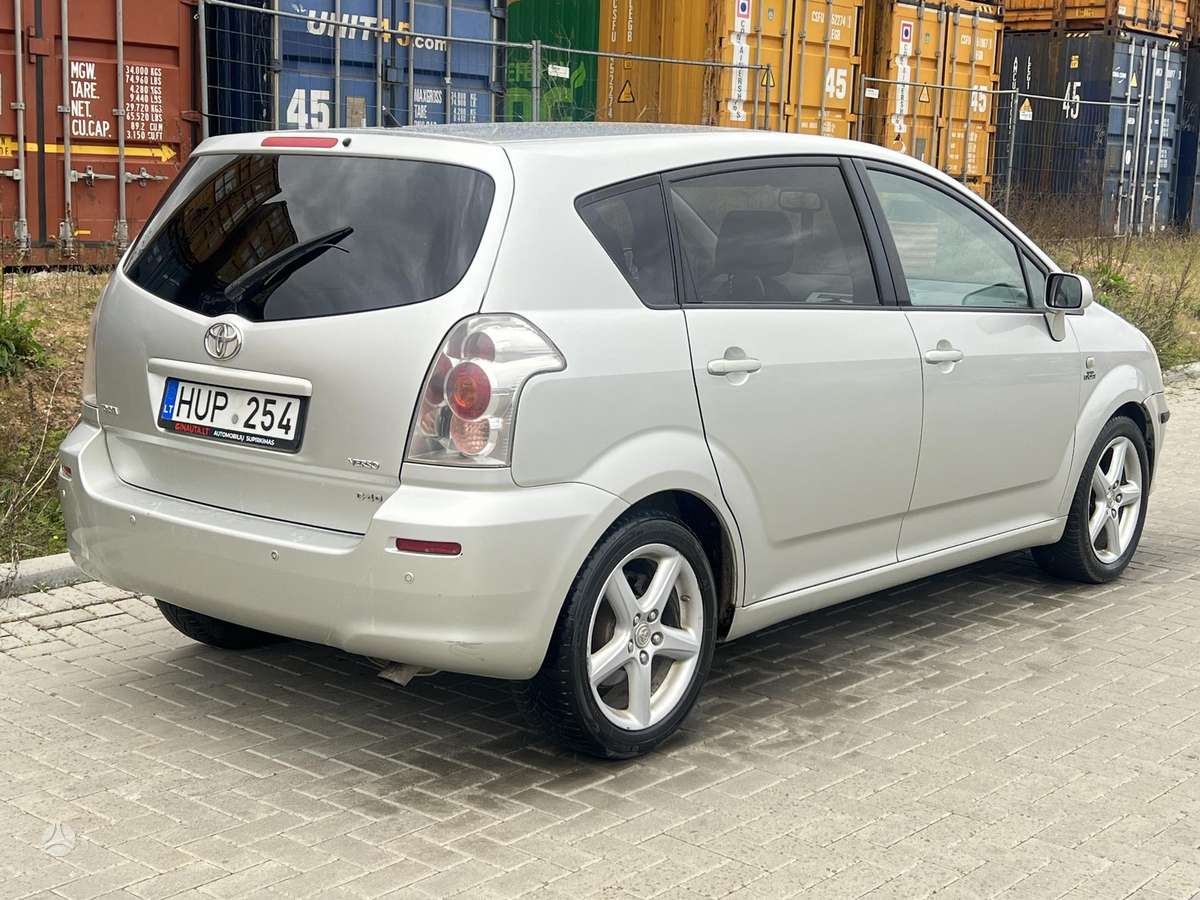 Toyota Corolla 2006 — двигун 2231 cm³, 177 HP (130kW)