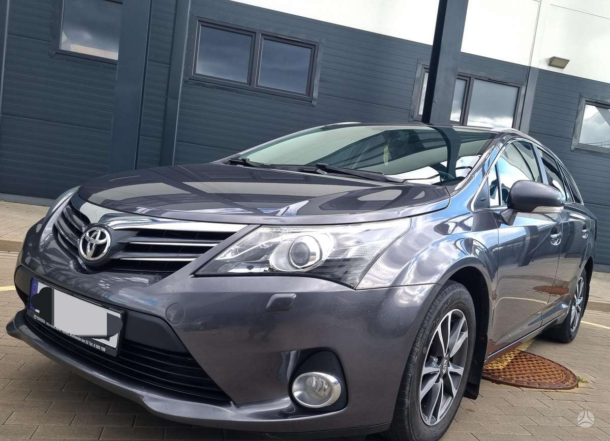 Toyota Avensis, 2013