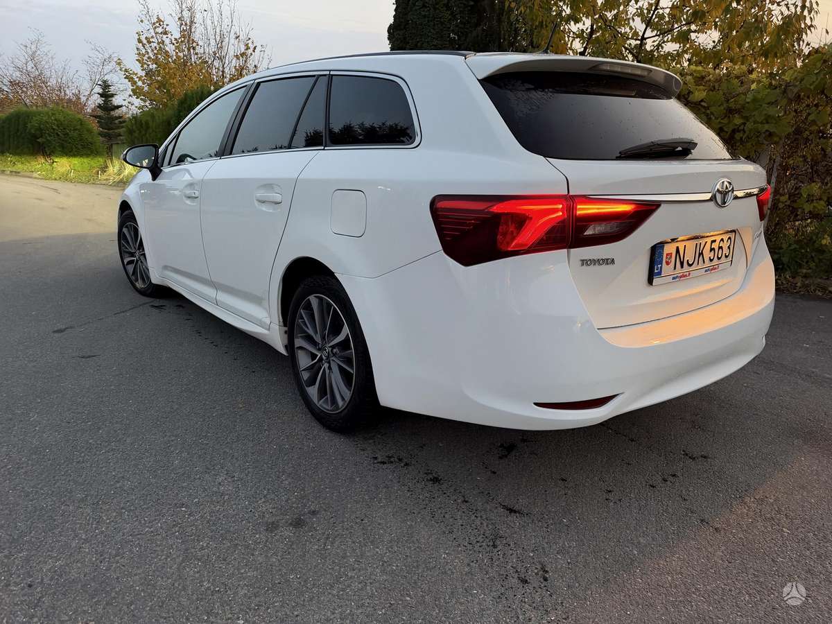 Toyota Avensis, 2015