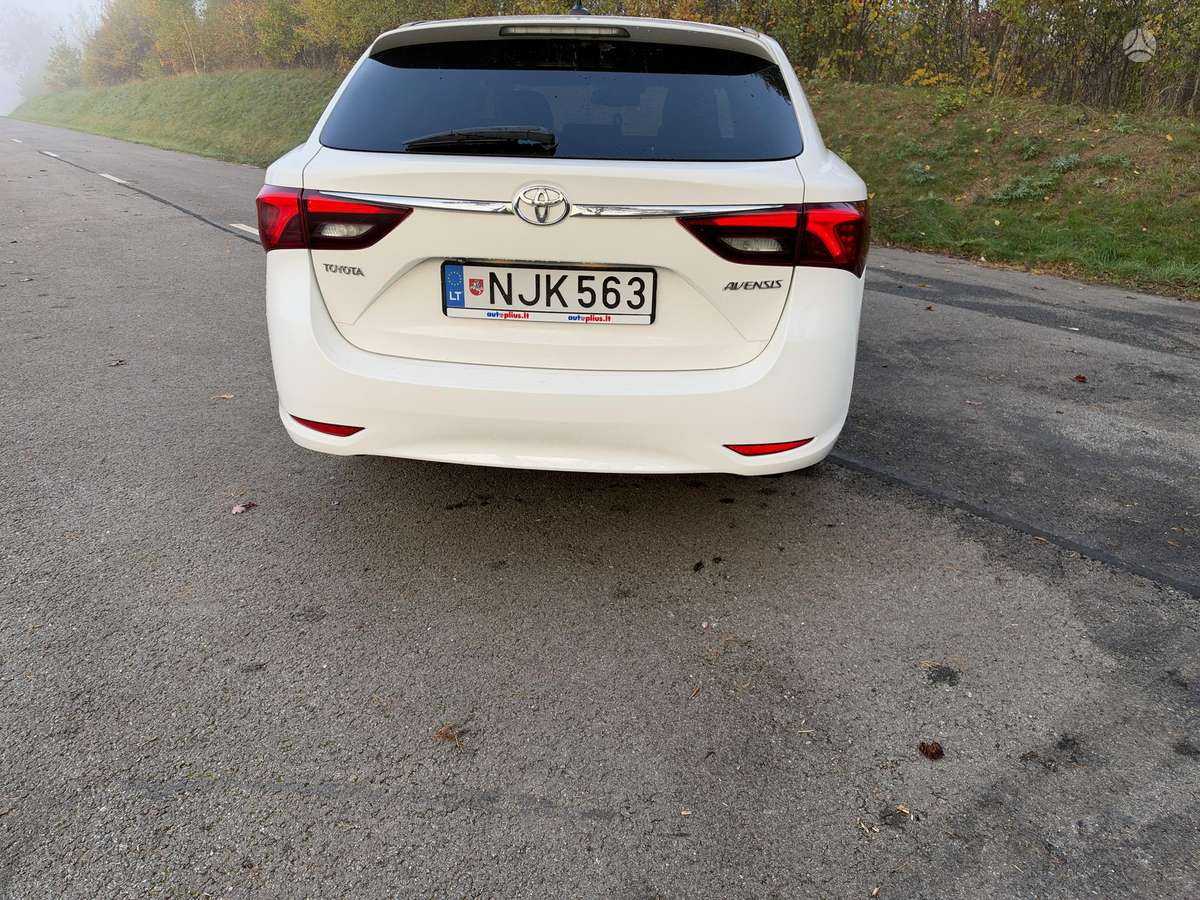 Toyota Avensis 2015 — photo 6