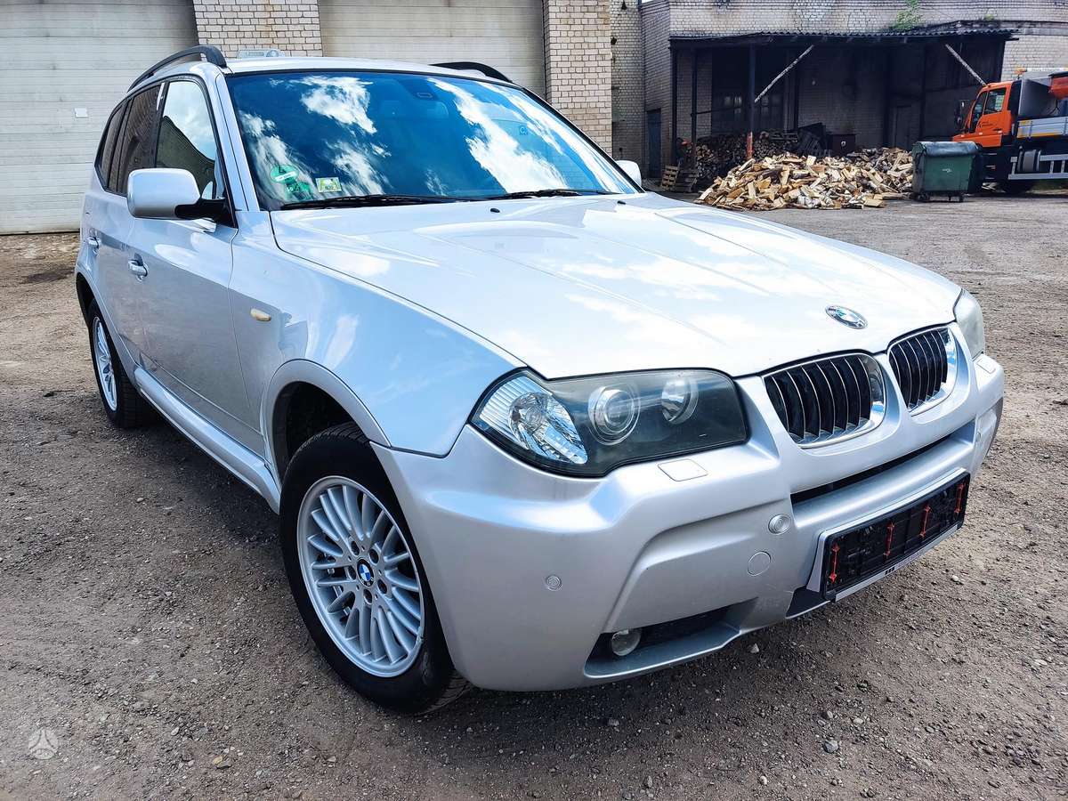 BMW X3 2006 — rear view