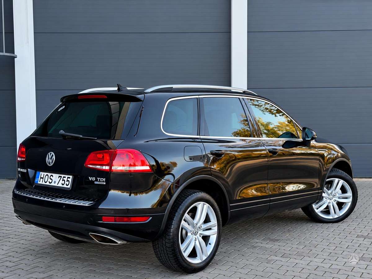 Volkswagen Touareg 2012 — engine 2967 cm³, 245 HP (180kW)