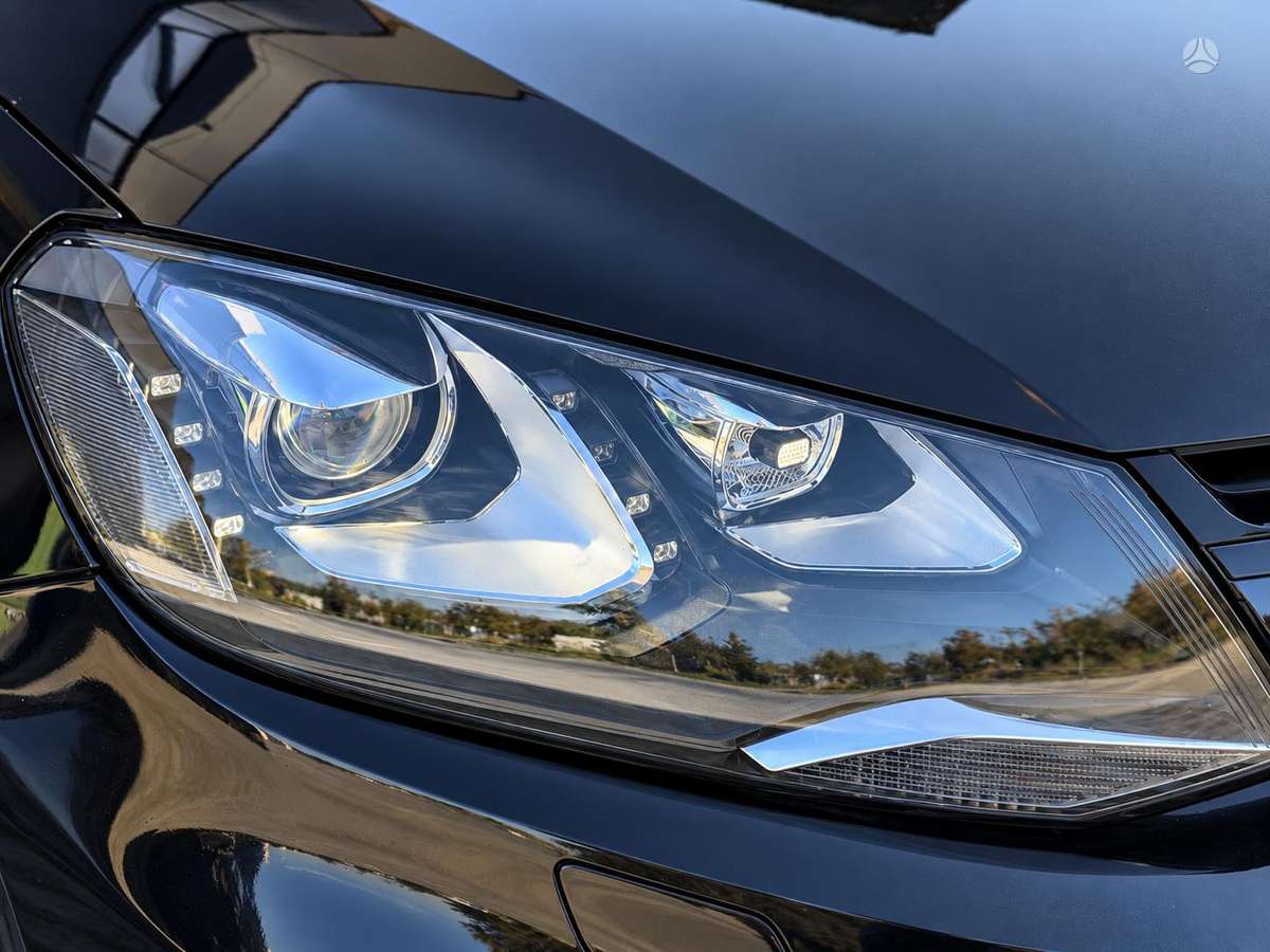 Volkswagen Touareg 2012 — photo 5