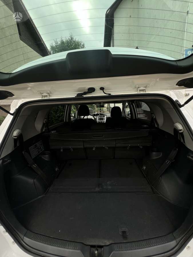 Toyota Verso 2012 — photo 10