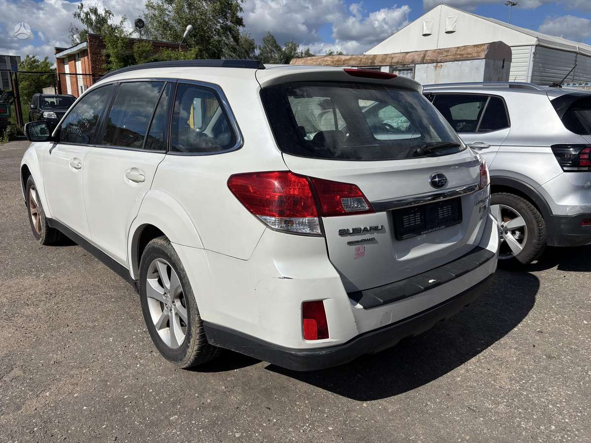Subaru Outback 2014 — фото 6