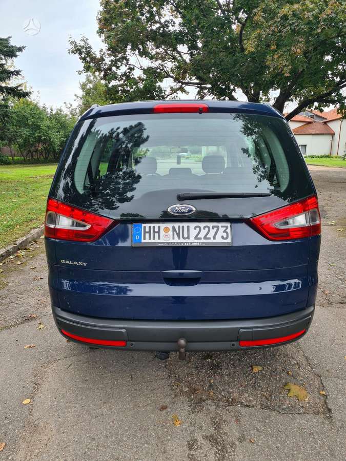 Ford Galaxy 2011 — photo 39
