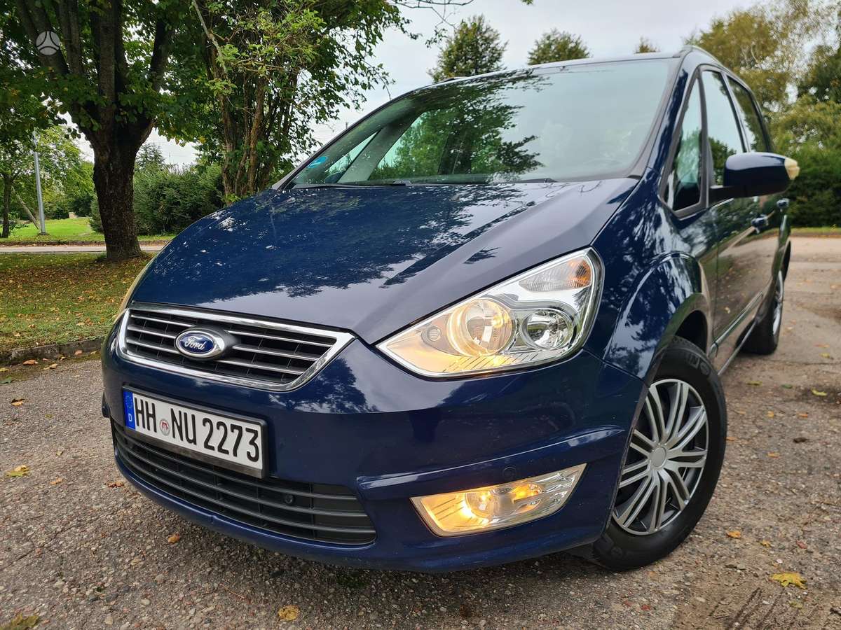 Ford Galaxy 2011 — photo 41